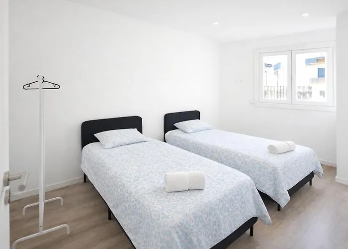 Modern For 6 In Nova De Gaia * Vila Nova de Gaia