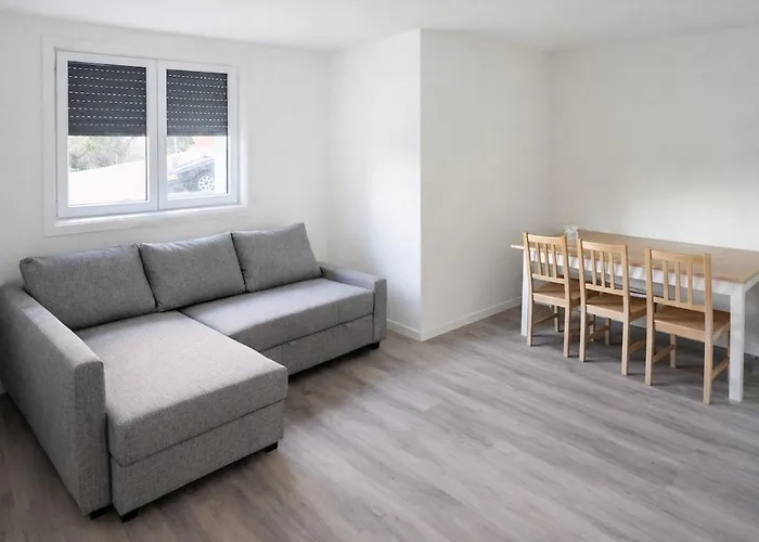 Modern For 6 In Nova De Gaia *